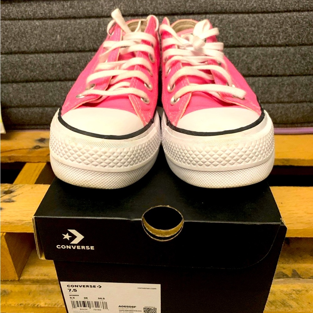 Converse Chuck Taylor AllStar Low OxOopsPink/White/Black Canvas Women's Platform